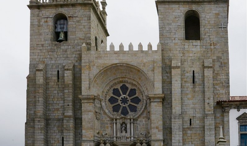 Oporto Cathedral Square, Viewpoint